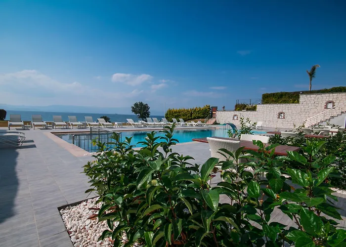 Life Point Hotel